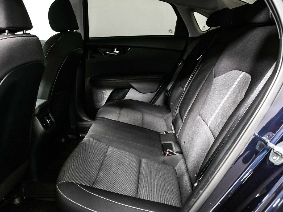 Kia Cerato, 2019 Фото №12