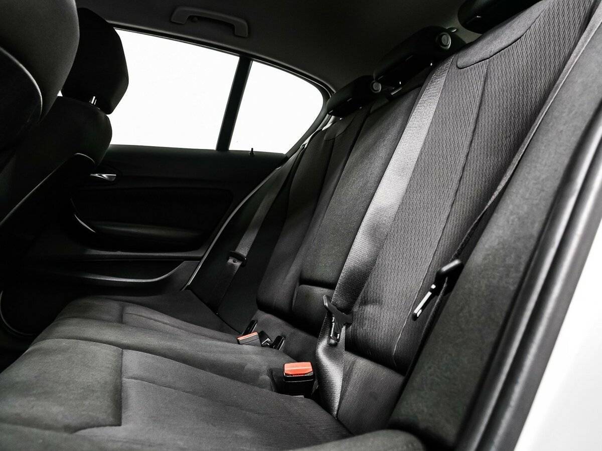 BMW 1 серии 118i, 2018 Фото №12