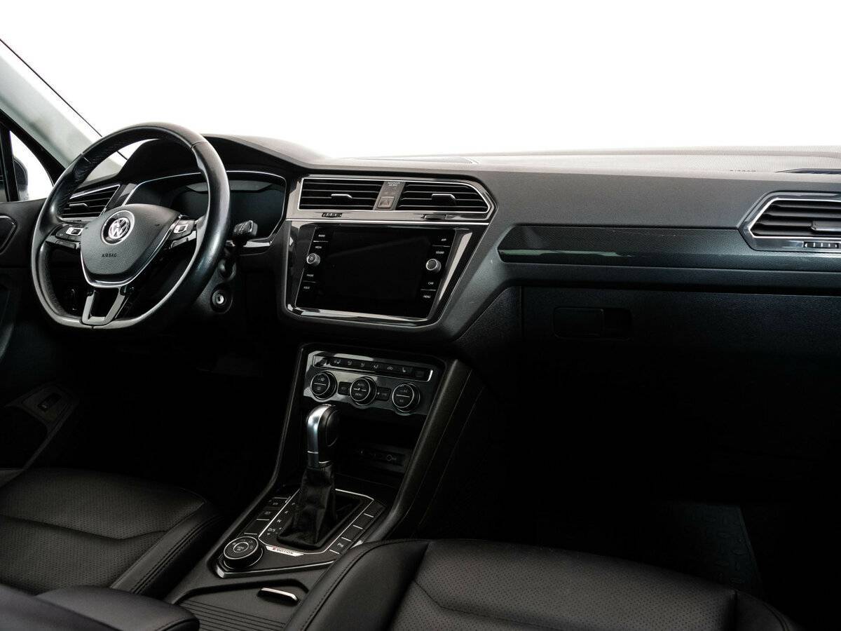 Volkswagen Tiguan, 2018 Фото №9