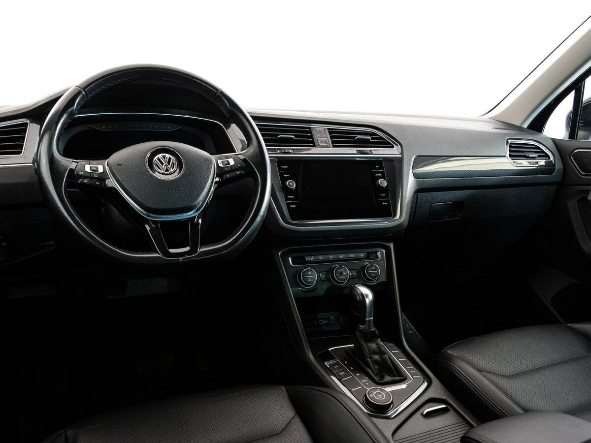 Volkswagen Tiguan, 2018 Фото №11