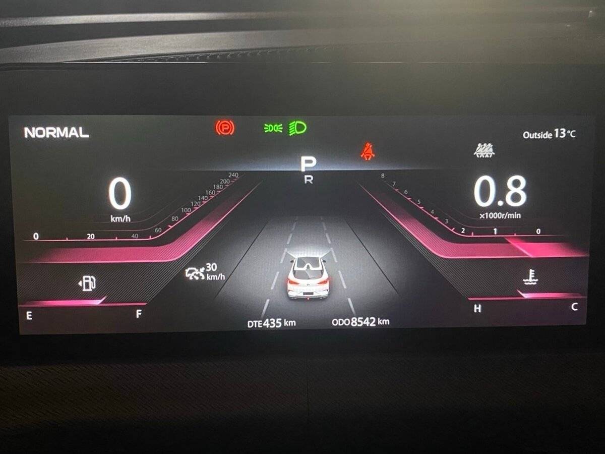 Changan UNI-T, 2023 Фото №8