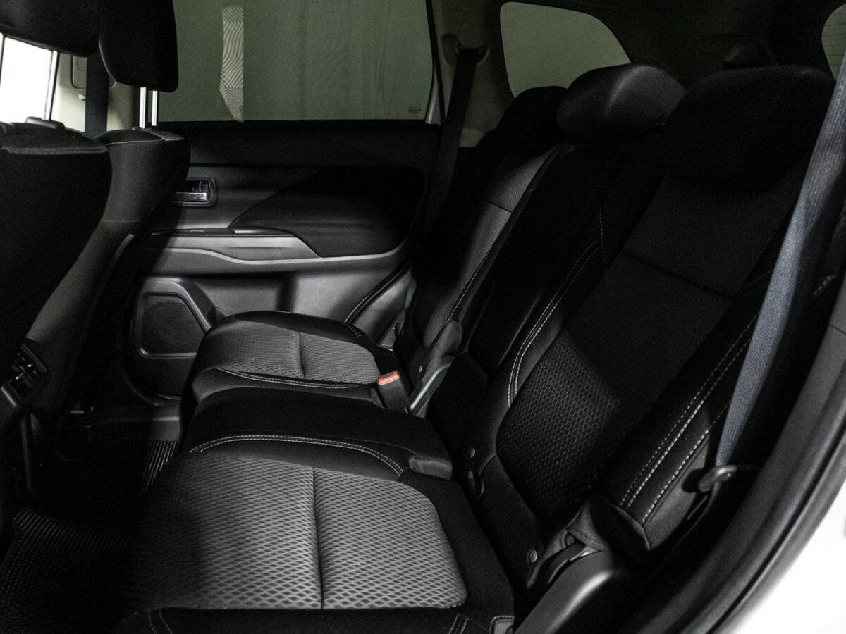 Mitsubishi Outlander, 2020 - 109 208 км. | Фото №8