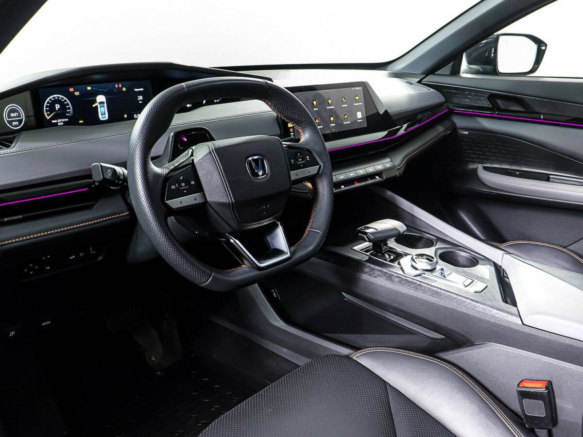 Changan UNI-V, 2023 Фото №15