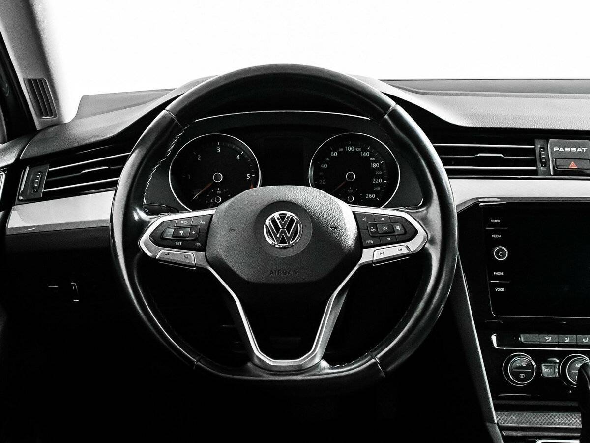 Volkswagen Passat, 2019 Фото №12