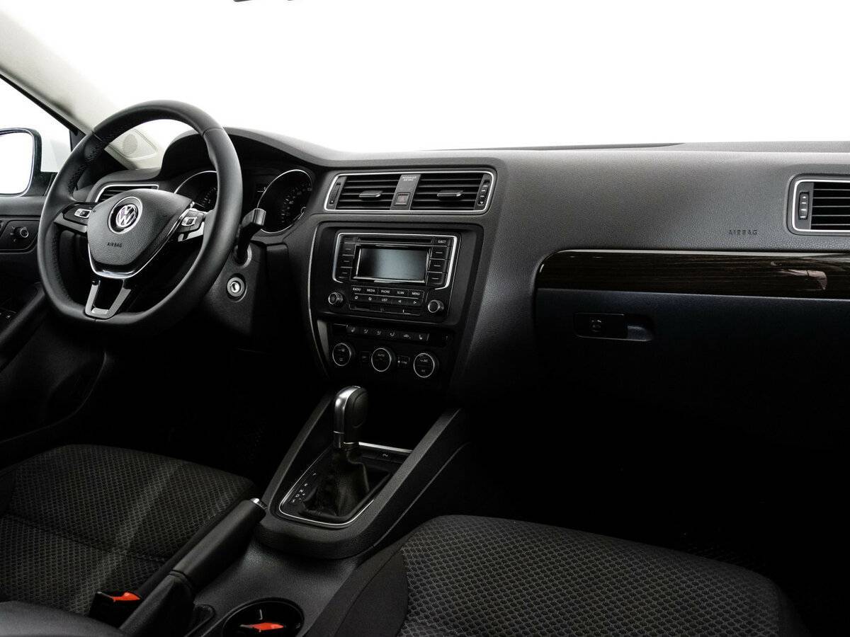 Volkswagen Jetta, 2015 Фото №9