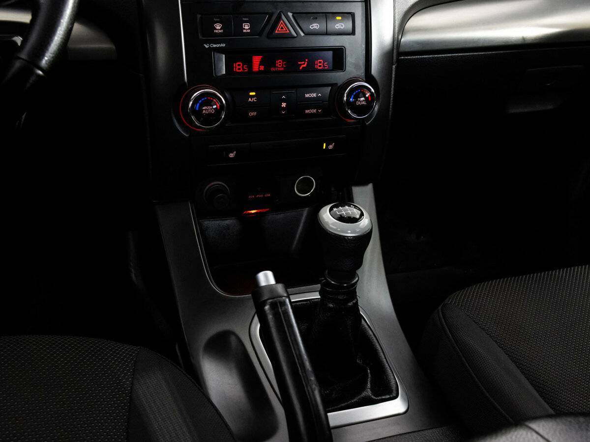 Kia Sorento, 2012 Фото №12