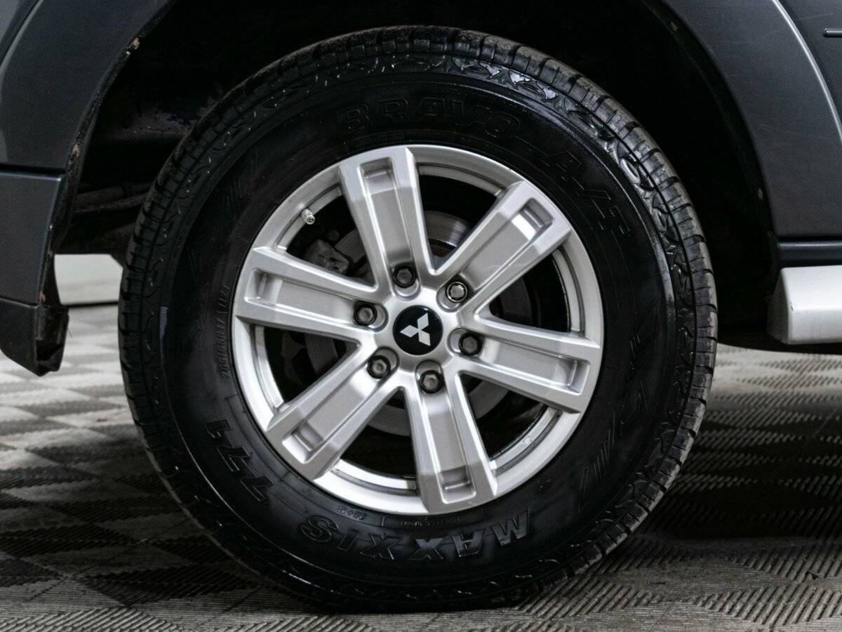 Mitsubishi Pajero, 2013 Фото №17