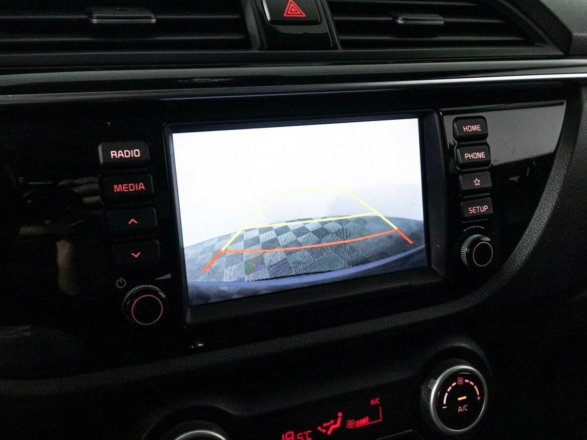 Kia Rio, 2018 Фото №16