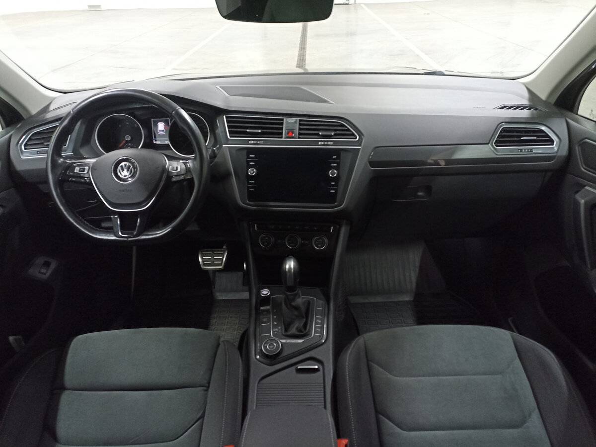 Volkswagen Tiguan, 2020 Фото №14