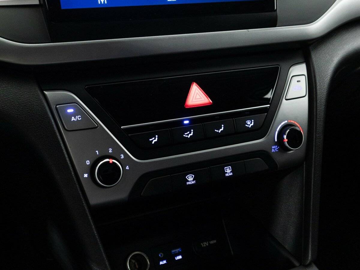 Hyundai Elantra, 2016 Фото №16