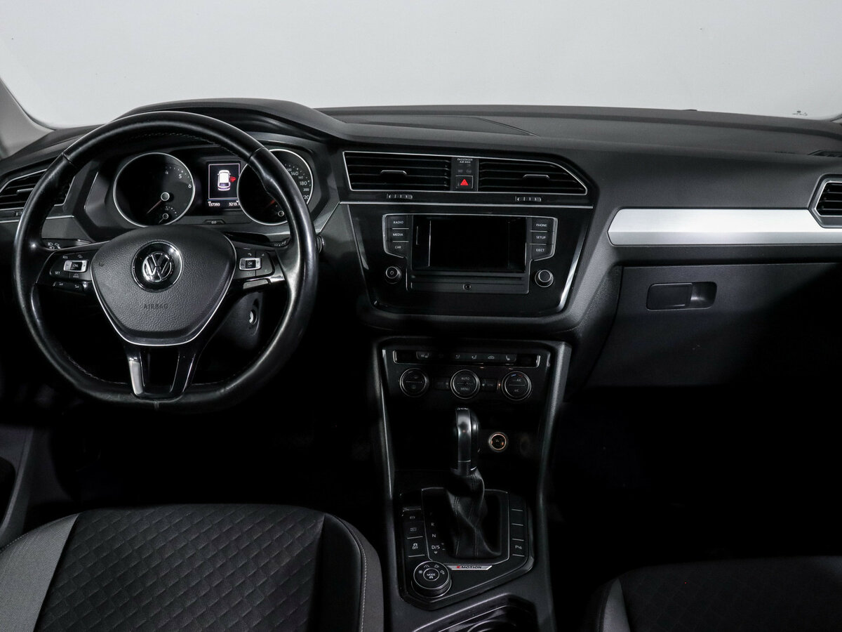 Volkswagen Tiguan II, 2017 Фото №10