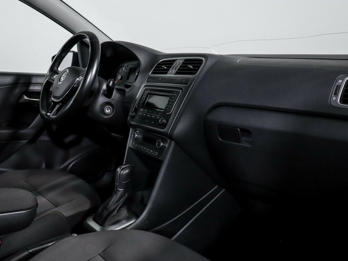 Volkswagen Polo V Рестайлинг, 2016 - 57 000 км. | Фото №7