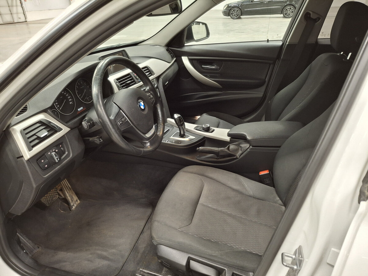 BMW 3 серии 318i VI (F3x) Рестайлинг, 2015 Фото №15