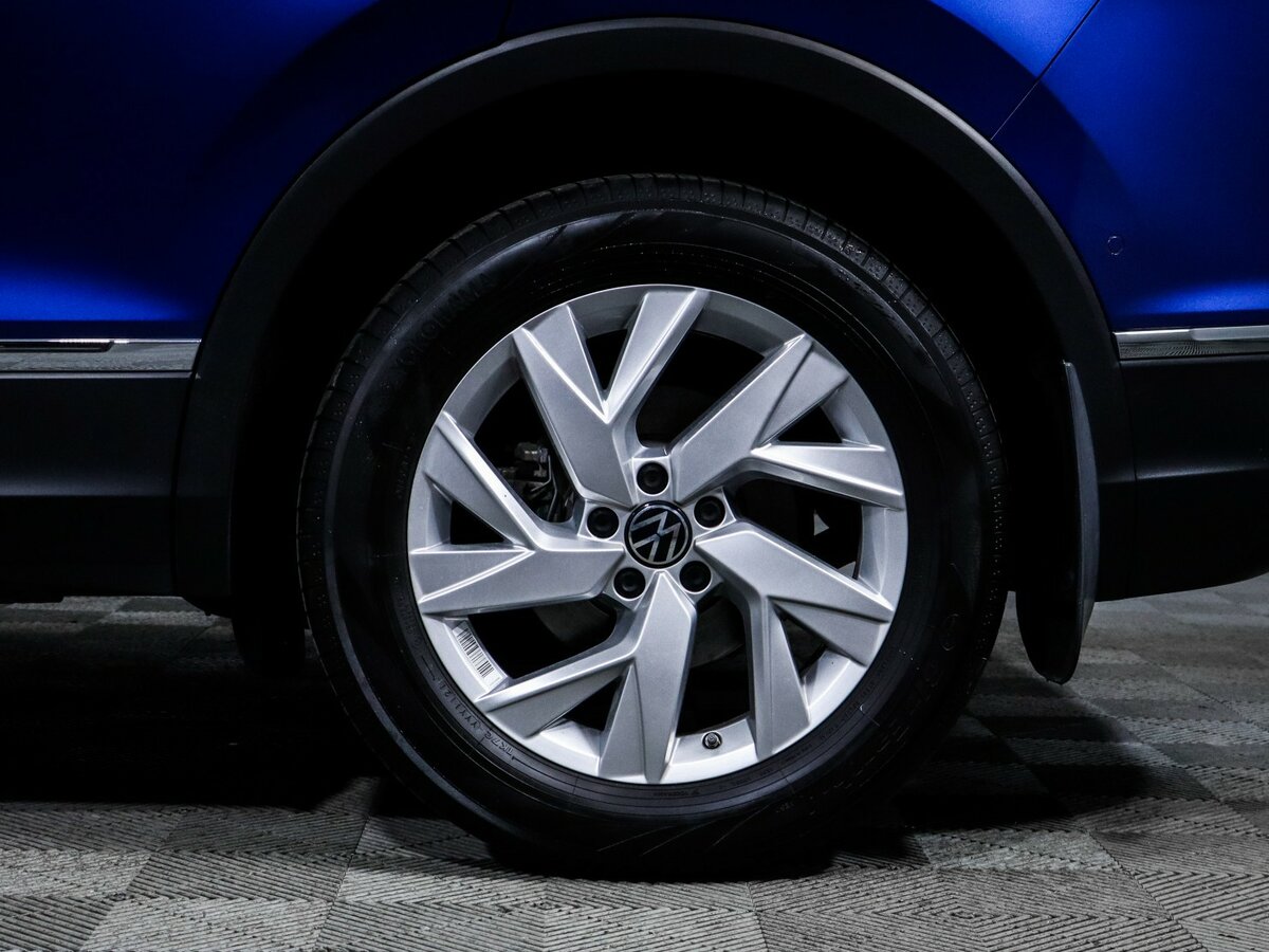 Volkswagen Tiguan II Рестайлинг, 2021 Фото №12