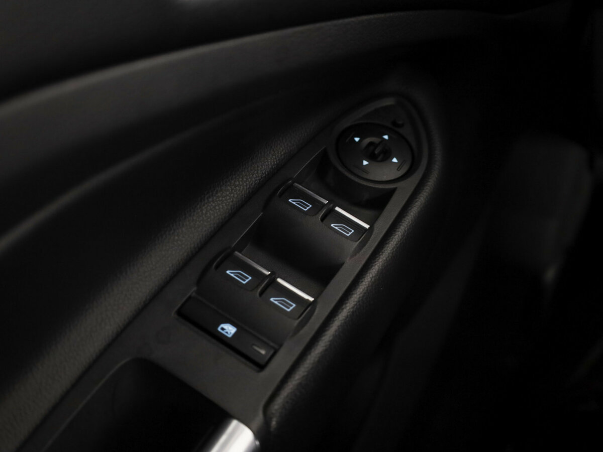 Ford Kuga II Рестайлинг, 2018 Фото №25