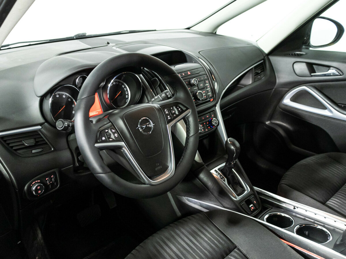 Opel Zafira C, 2013 Фото №11