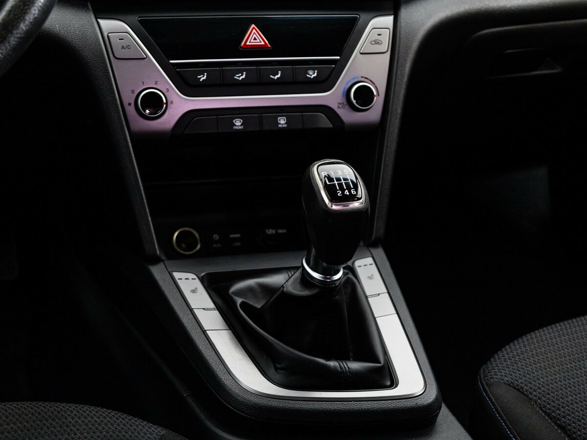 Hyundai Elantra VI (AD), 2016 Фото №10