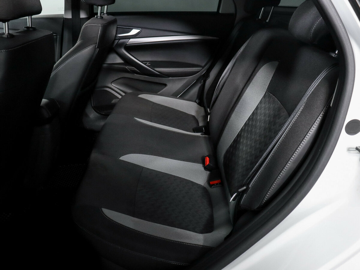 Lada (ВАЗ) Vesta SW I Рестайлинг (NG), 2024 - 20 900 км. | Фото №8