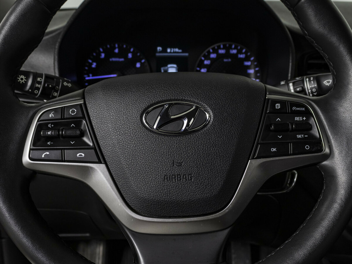 Hyundai Solaris II Рестайлинг, 2020 Фото №11