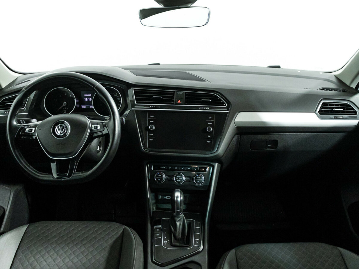 Volkswagen Tiguan II, 2019 Фото №12