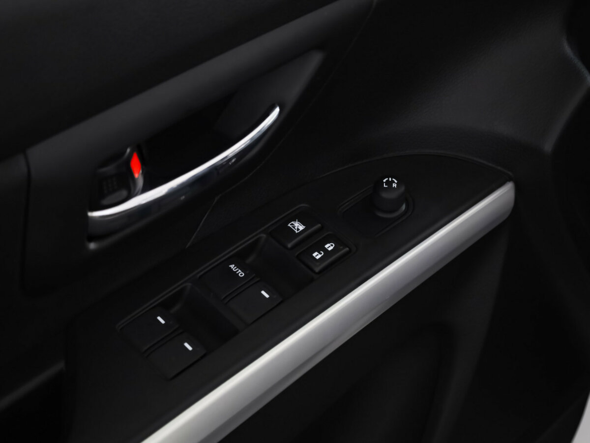 Suzuki SX4 II (S-Cross) Рестайлинг, 2017 Фото №12