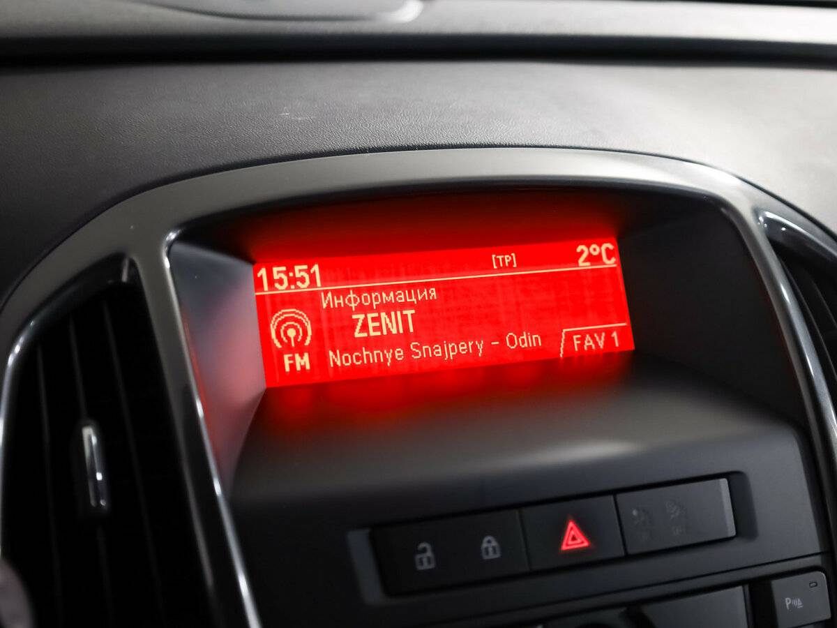 Opel Astra J, 2012 Фото №14