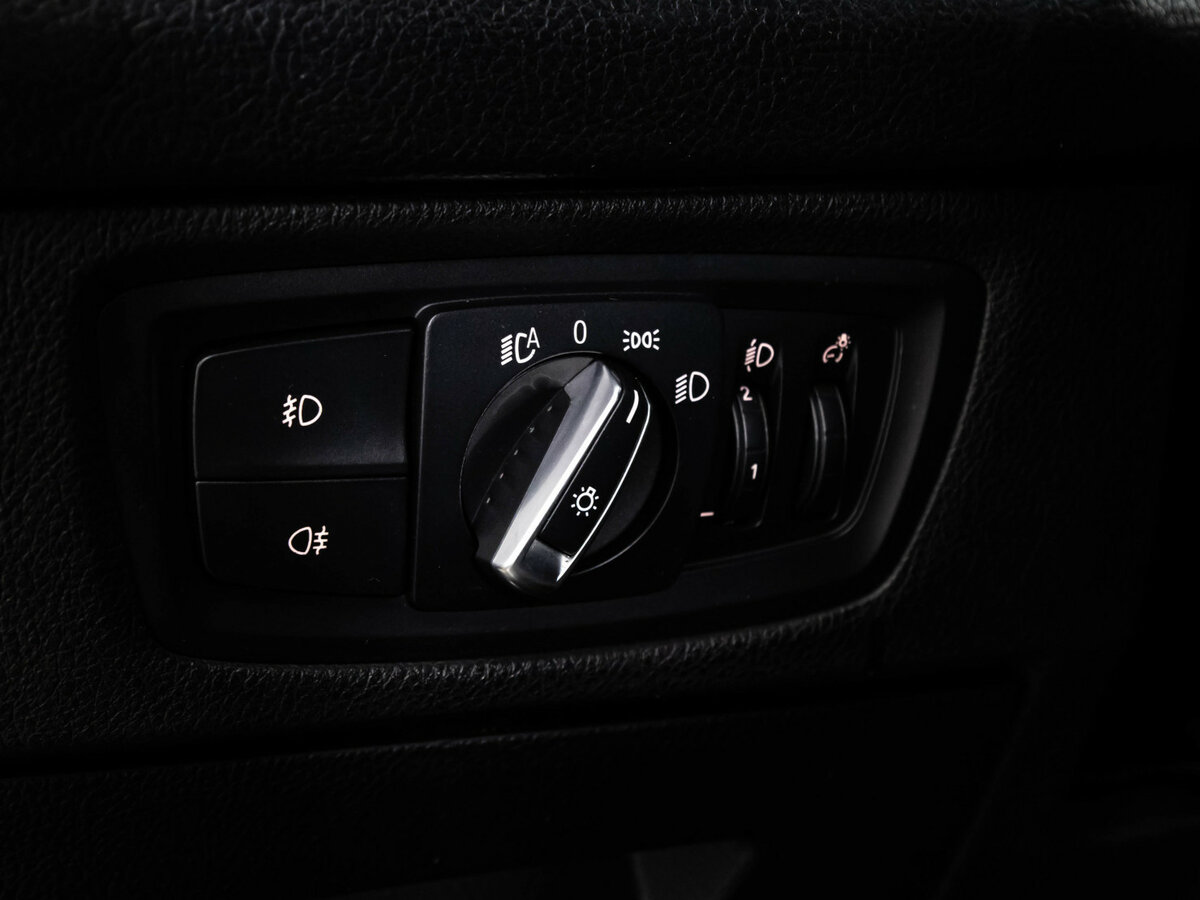 BMW 1 серии 118i II (F20/F21) Рестайлинг 2, 2019 Фото №19