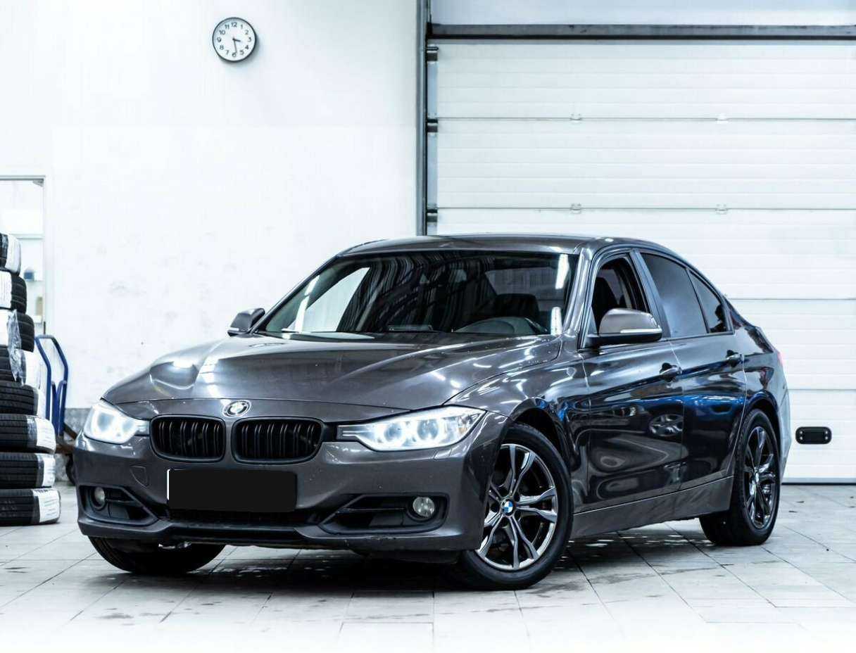 BMW 3 серии 320i, 2014 - 217 000 км. | Фото №1